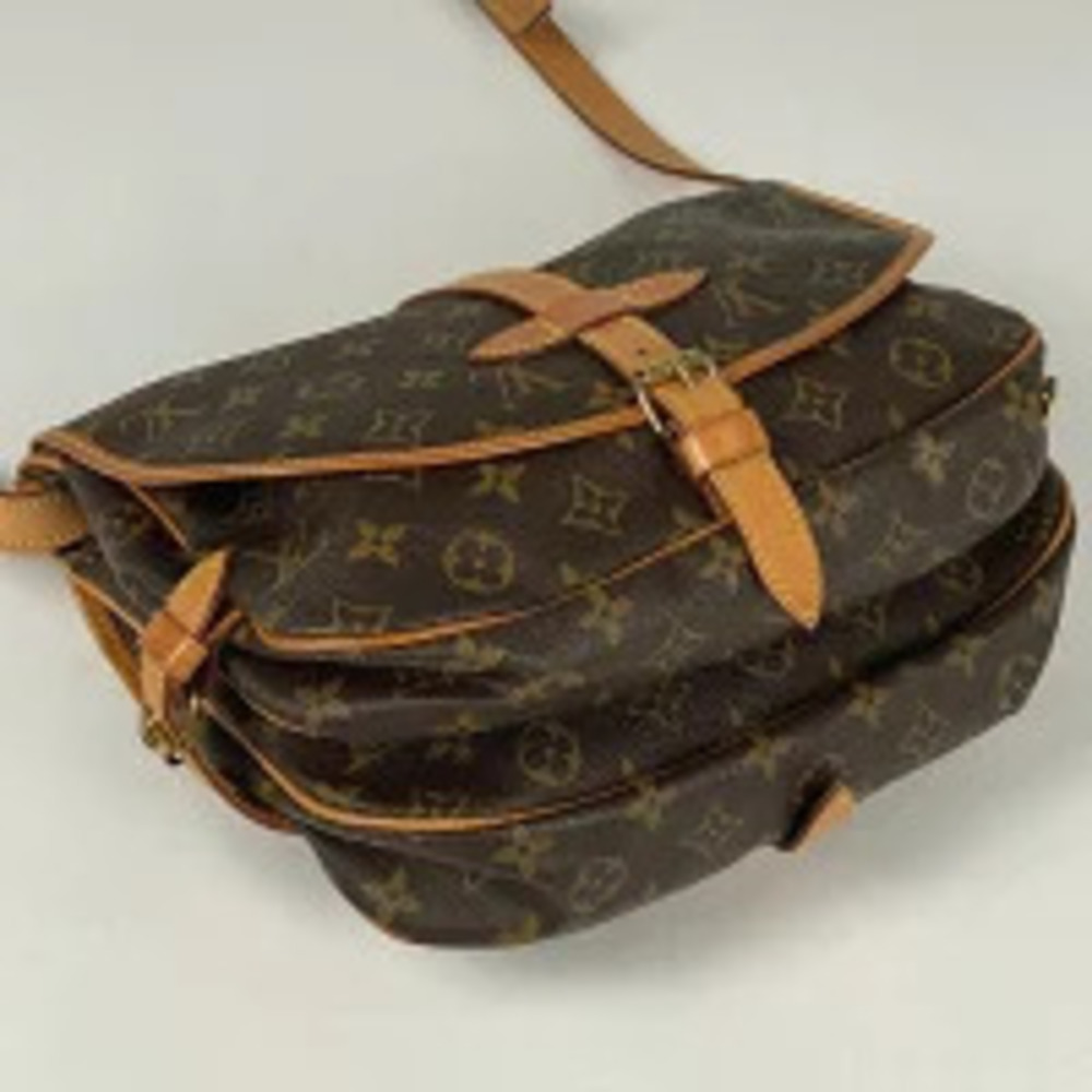 Louis Vuitton Brown Bag Crossbody Shoulder Monogram Saumur